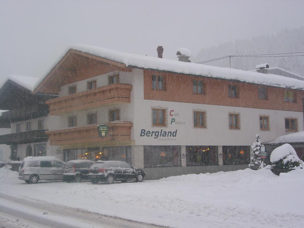 Haus Bergland Hotel Fieberbrunn Exterior photo